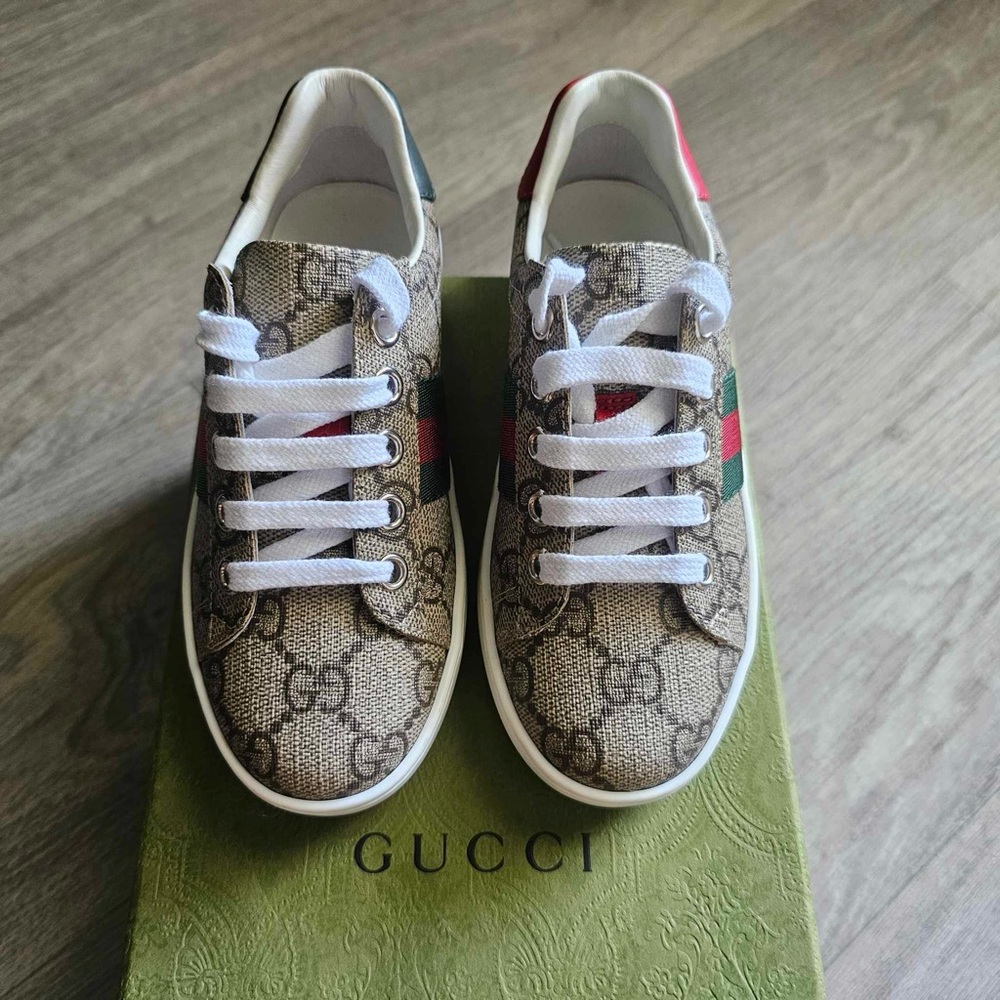 Kids Gucci Sneakers.Authentic. SOLD ‼️